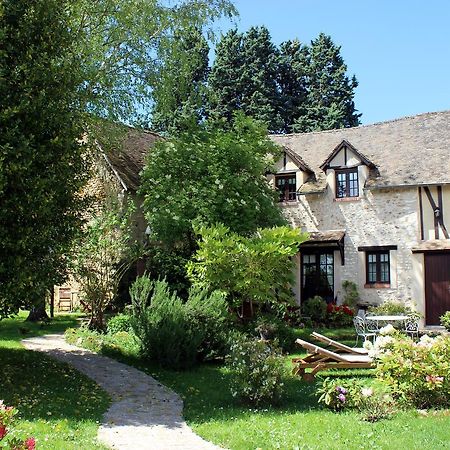 Le Clos Dormont Saint-Etienne-sous-Bailleul Exterior photo